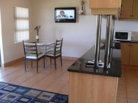  Vacation Hub International | Royal Palm Guest Lodge Lobby