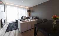  Vacation Hub International | Commodore Airport Hotel Lobby