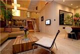  Vacation Hub International | Manhattan Street Lobby