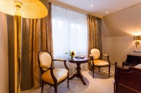  Vacation Hub International | Romantik Hotel Markusturm Lobby
