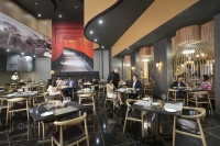  Vacation Hub International | Peermont Metcourt Suites Lobby