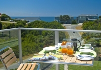  Vacation Hub International | Anlin Beach House Lobby