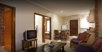  Vacation Hub International | Hippo Hideaway Lobby