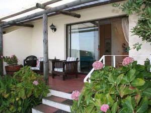  Vacation Hub International | Dolphin View Lobby