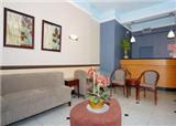  Vacation Hub International | Comfort Inn Chelsea Lobby
