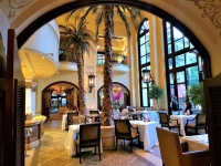  Vacation Hub International | The Palazzo Montecasino Lobby