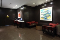  Vacation Hub International | Value Hotel Thomson Lobby