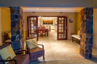  Vacation Hub International | Misty Mountain Lobby