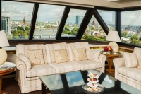  Vacation Hub International | InterContinental Frankfurt Lobby