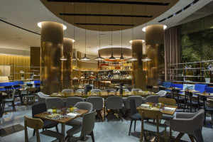 Vacation Hub International | Grand Copthorne Waterfront Lobby