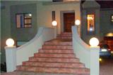  Vacation Hub International | Lodge Ave & Berg Lobby