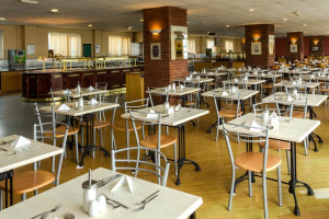  Vacation Hub International | Grand Burstin Hotel Lobby