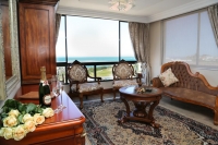  Vacation Hub International | Misty Waves Boutique Hotel Lobby