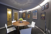  Vacation Hub International | Cova Hotel Lobby