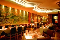  Vacation Hub International | Indra Regent Hotel Lobby