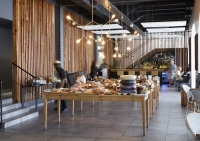  Vacation Hub International | Victoria & Alfred Hotel Lobby