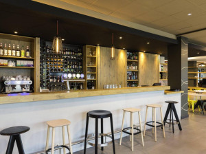  Vacation Hub International | Hotel ibis Zurich Messe Airport Lobby
