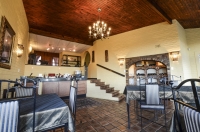  Vacation Hub International | White House Lodge Lobby