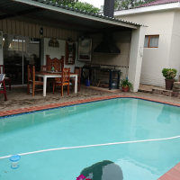  Vacation Hub International | Toll Inn Guest Farm Lobby