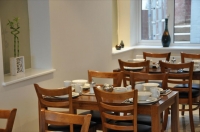  Vacation Hub International | Queens Hotel Lobby