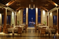  Vacation Hub International | Paradise Island Resort Lobby