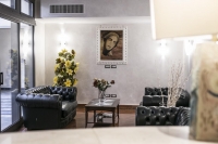  Vacation Hub International | Hotel Aphrodite Lobby