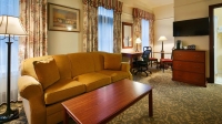  Vacation Hub International | Best Western Plus Pioneer Square Hotel Lobby