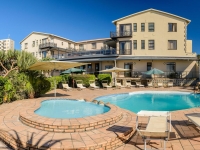  Vacation Hub International | Margate Beach Club Lobby