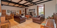  Vacation Hub International | Windsor Hotel Lobby