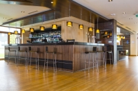  Vacation Hub International | Holiday Inn Express London Epson Downs Lobby