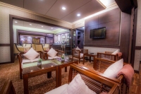 Vacation Hub International | Golden Tulip Lobby