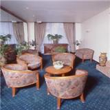  Vacation Hub International | Mirific Hotel Lobby