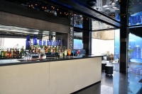  Vacation Hub International | The Reef Hotel Lobby