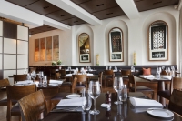  Vacation Hub International | Hotel Lindrum Lobby
