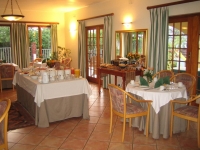  Vacation Hub International | Oaktree Lodge Lobby