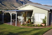  Vacation Hub International | Clarens Retreat Lobby