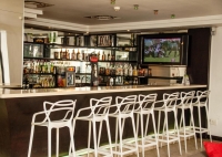  Vacation Hub International | Urban Chic Boutique Hotel Lobby
