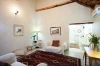 Vacation Hub International | Onse Rus Guest House Lobby