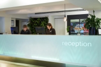  Vacation Hub International | Cosmopolitan Hotel Melbourne Lobby