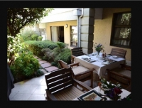  Vacation Hub International | Norscot Manor Guest House Lobby