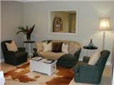 Vacation Hub International | Hampton Rose Guest House Lobby