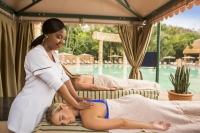  Vacation Hub International | Sun City The Cabanas Lobby