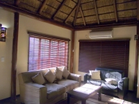  Vacation Hub International | Oranjerus Resort Lobby