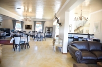  Vacation Hub International | Cultivar Guest Lodge Lobby