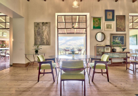  Vacation Hub International | Stanford Valley Guest Farm Lobby