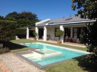  Vacation Hub International | Sixteen Guest House On Main Lobby
