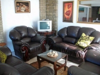  Vacation Hub International | Van Eeden Accommodation Lobby