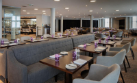  Vacation Hub International | Double Tree By Hilton Heathrow Lobby