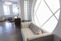  Vacation Hub International | Ocean Surf Hotel Lobby