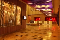  Vacation Hub International | The Metropolitan Hotel and Spa Lobby